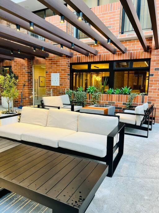 Apartamento 2 Habitaciones, Edificio Airali, Zona 10, Miradolo 危地马拉 外观 照片