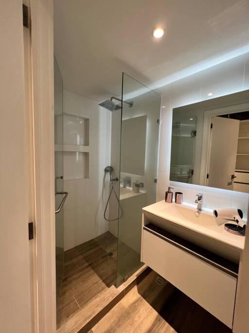Apartamento 2 Habitaciones, Edificio Airali, Zona 10, Miradolo 危地马拉 外观 照片