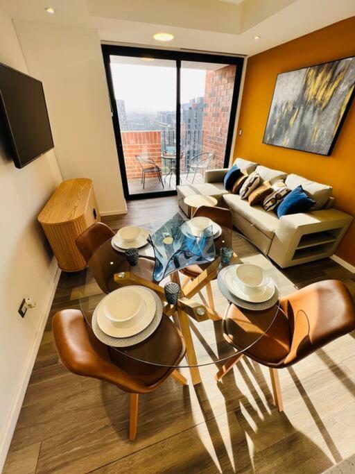 Apartamento 2 Habitaciones, Edificio Airali, Zona 10, Miradolo 危地马拉 外观 照片